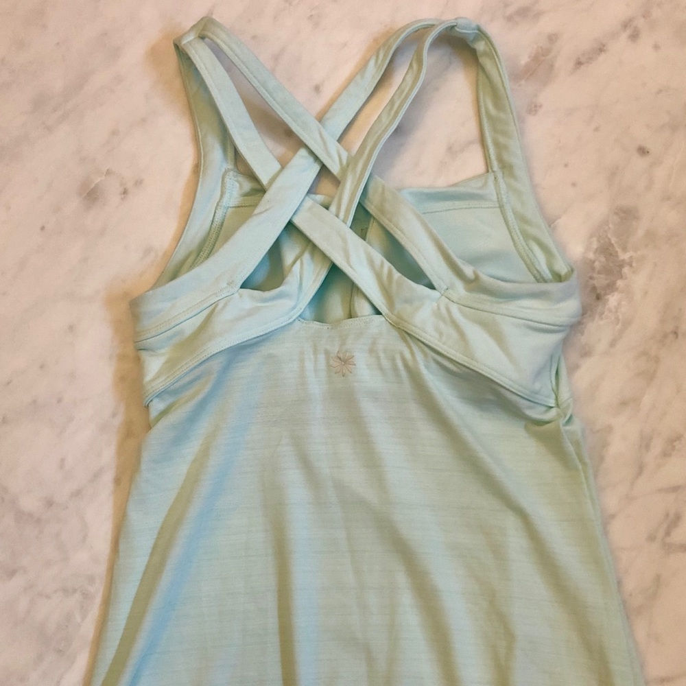 Athleta work out tank, built in bra support